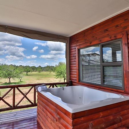 Marloth Kruger View Appartement Marloth Park Buitenkant foto